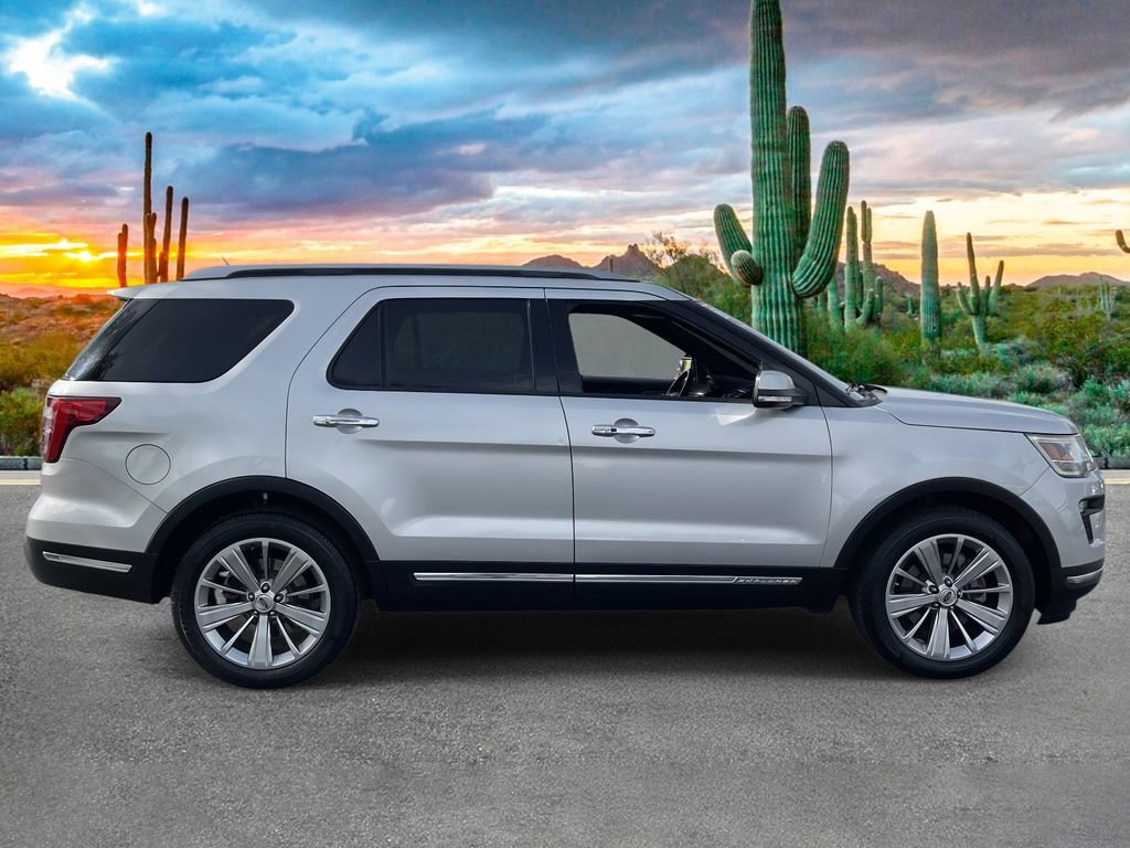 Used 2018 Ford Explorer Limited FWD image 2