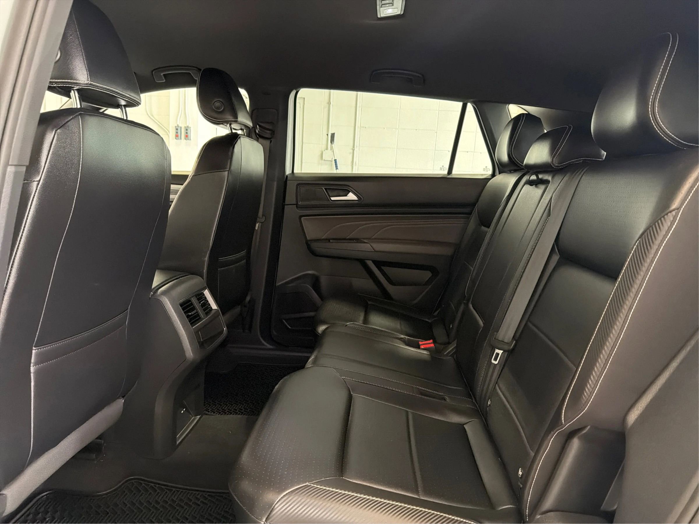 Used 2022 Volkswagen Atlas Cross Sport SE image 10