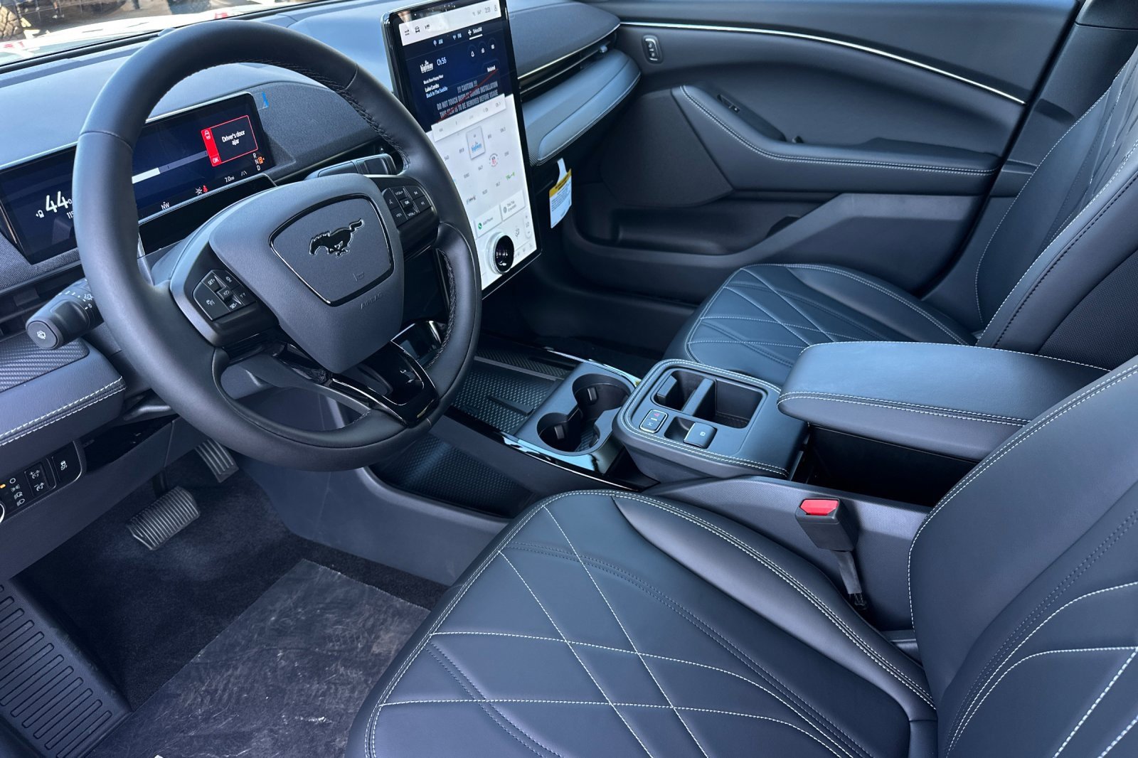 New 2025 Ford Mustang Mach-E Select w/ Comfort Package Lite image 9