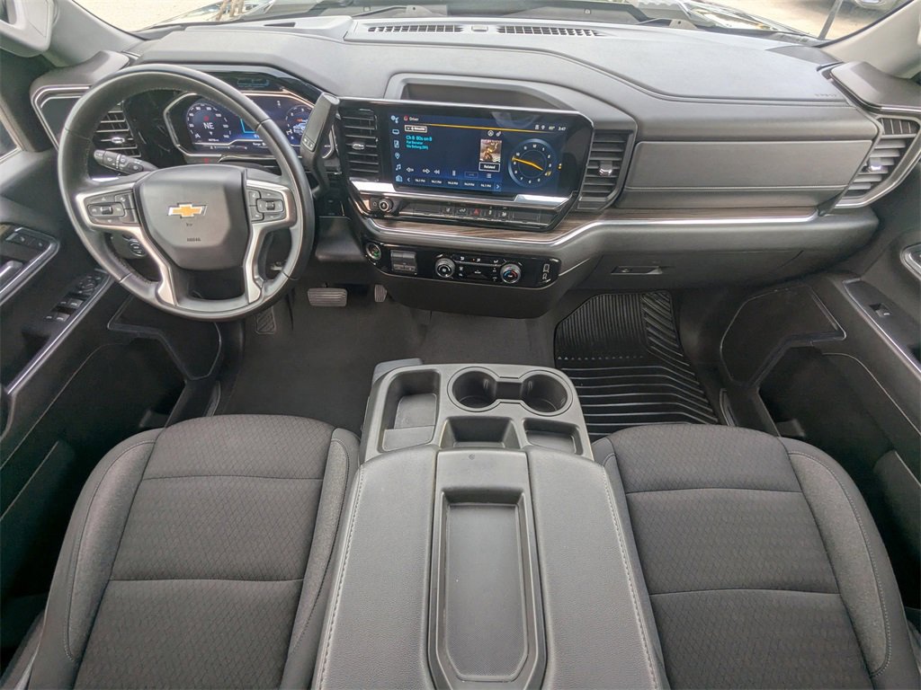 Used 2024 Chevrolet Silverado 2500 LT image 5