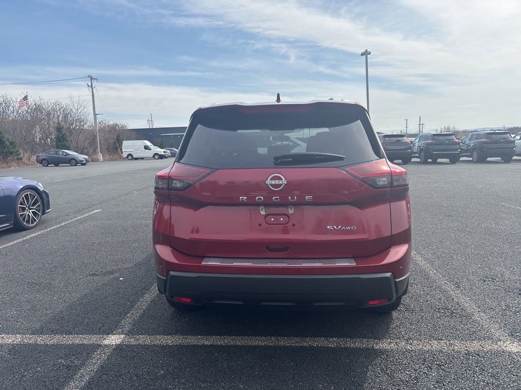 Used 2024 Nissan Rogue SV w/ SV Premium Package image 6