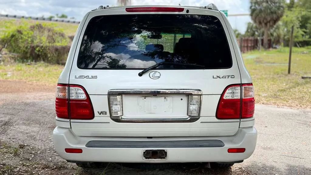 Used 2004 Lexus LX 470 4WD image 4