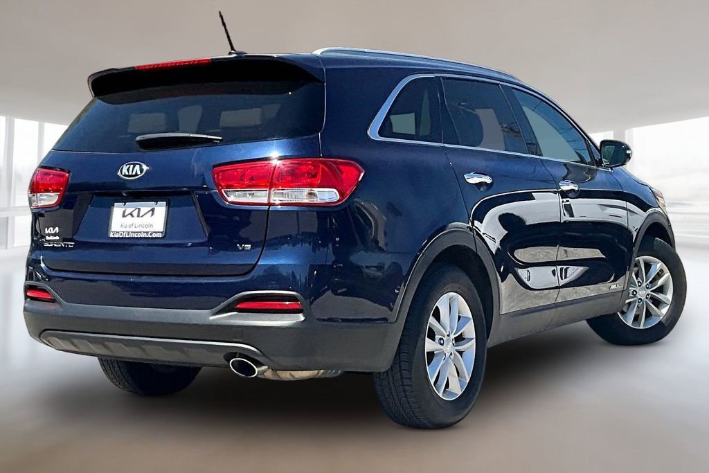 Used 2017 Kia Sorento AWD image 6