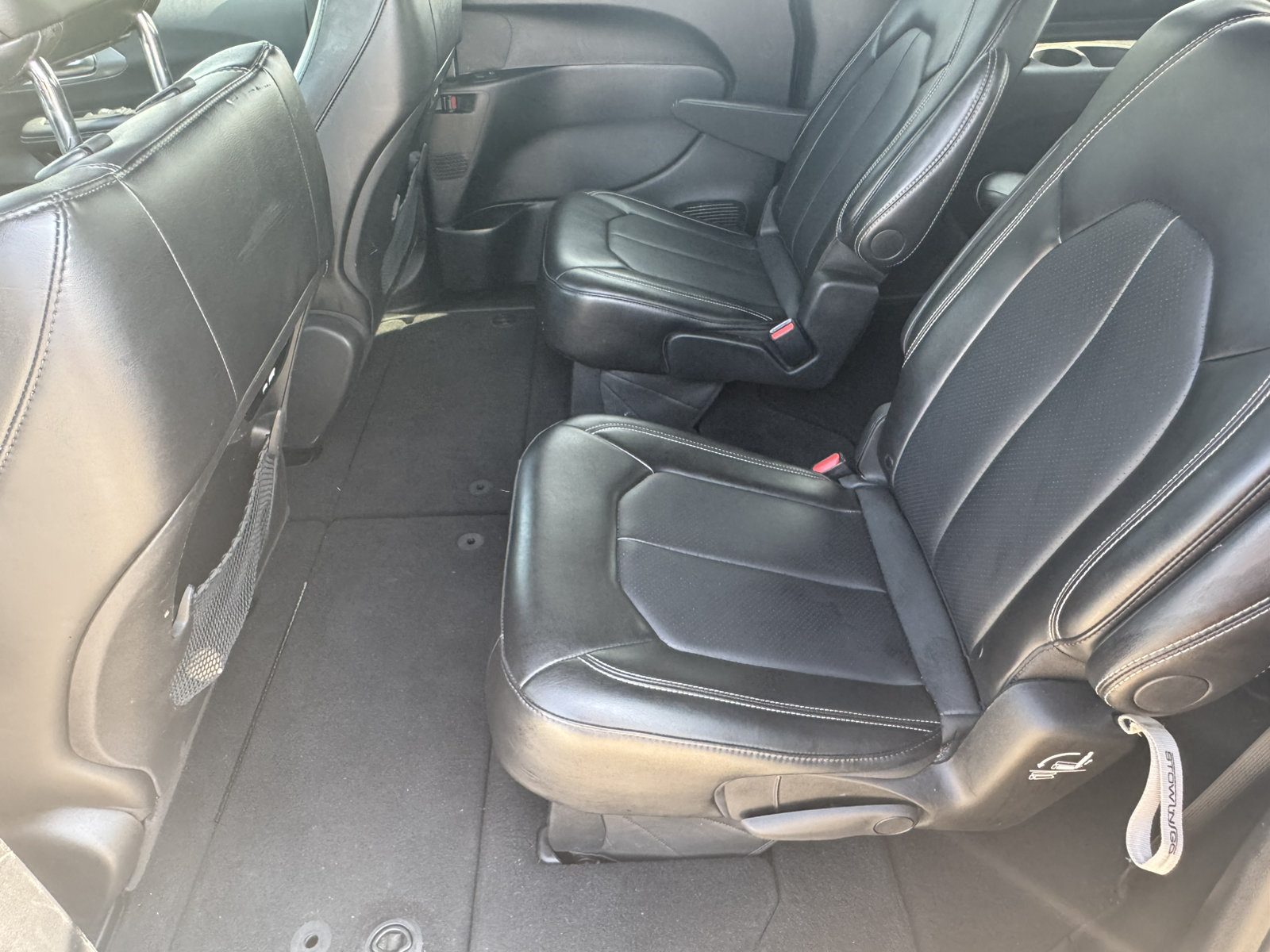 Used 2025 Chrysler Pacifica Select FWD image 22
