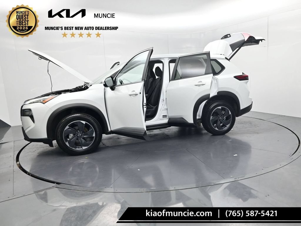 Used 2024 Nissan Rogue SV AWD/4WD image 57