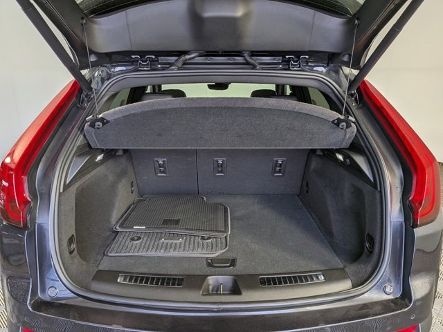 Certified 2022 Cadillac XT4 Premium Luxury w/ Enhanced Visibility Package image 13