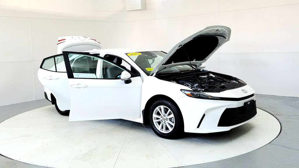 Certified 2025 Toyota Camry LE AWD/4WD image 12
