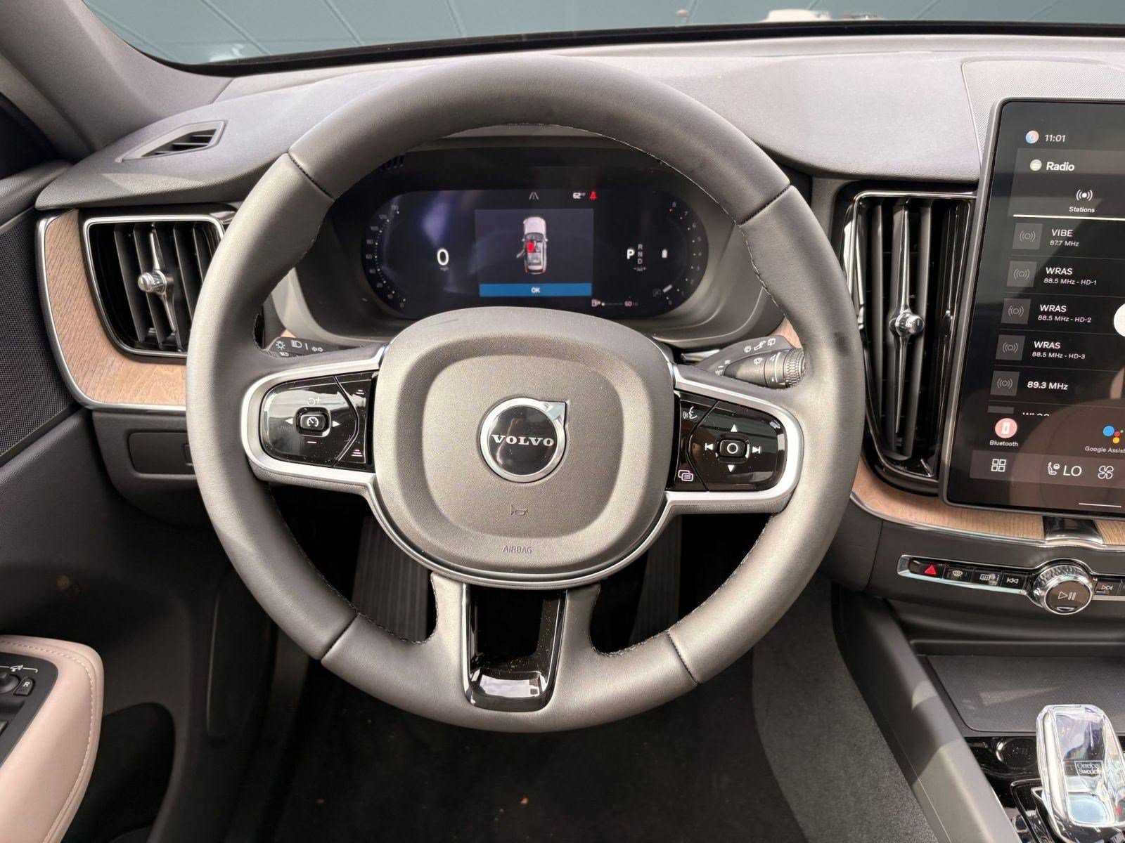 Used 2026 Volvo XC60 B5 Plus w/ Climate Package AWD/4WD image 17