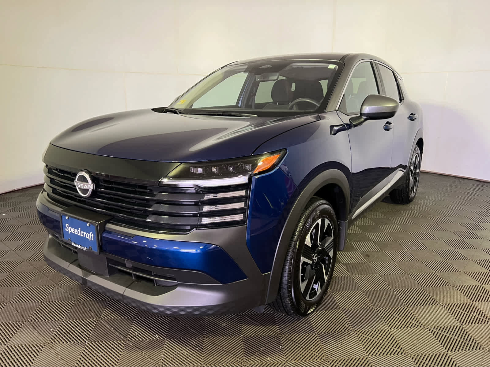 Certified 2025 Nissan Kicks SV w/ Illumination Package AWD/4WD image 3
