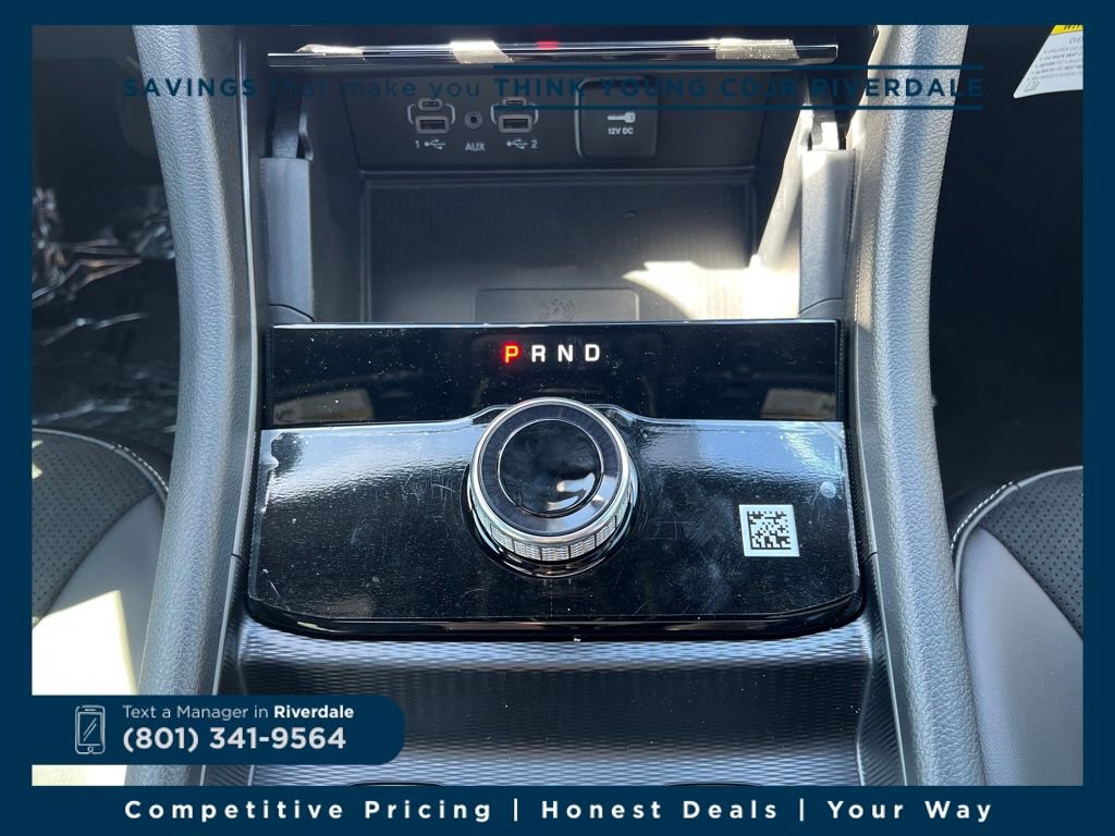 New 2025 Jeep Grand Cherokee L Altitude w/ Trailer Tow Package image 24