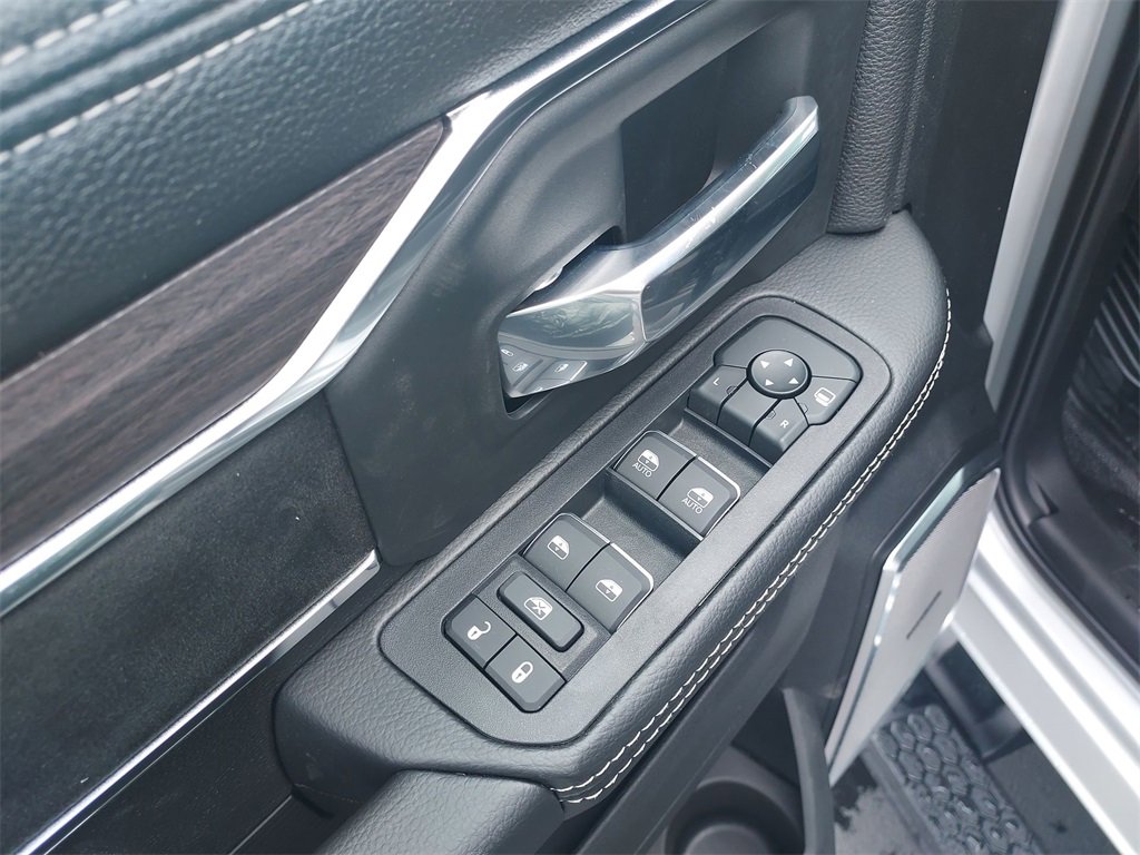 New 2026 RAM 5500 Tradesman w/ Laramie Trim Package image 19