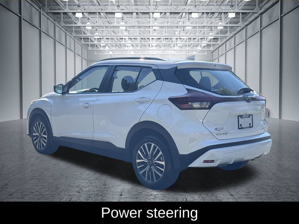 Certified 2023 Nissan Kicks SV FWD image 5