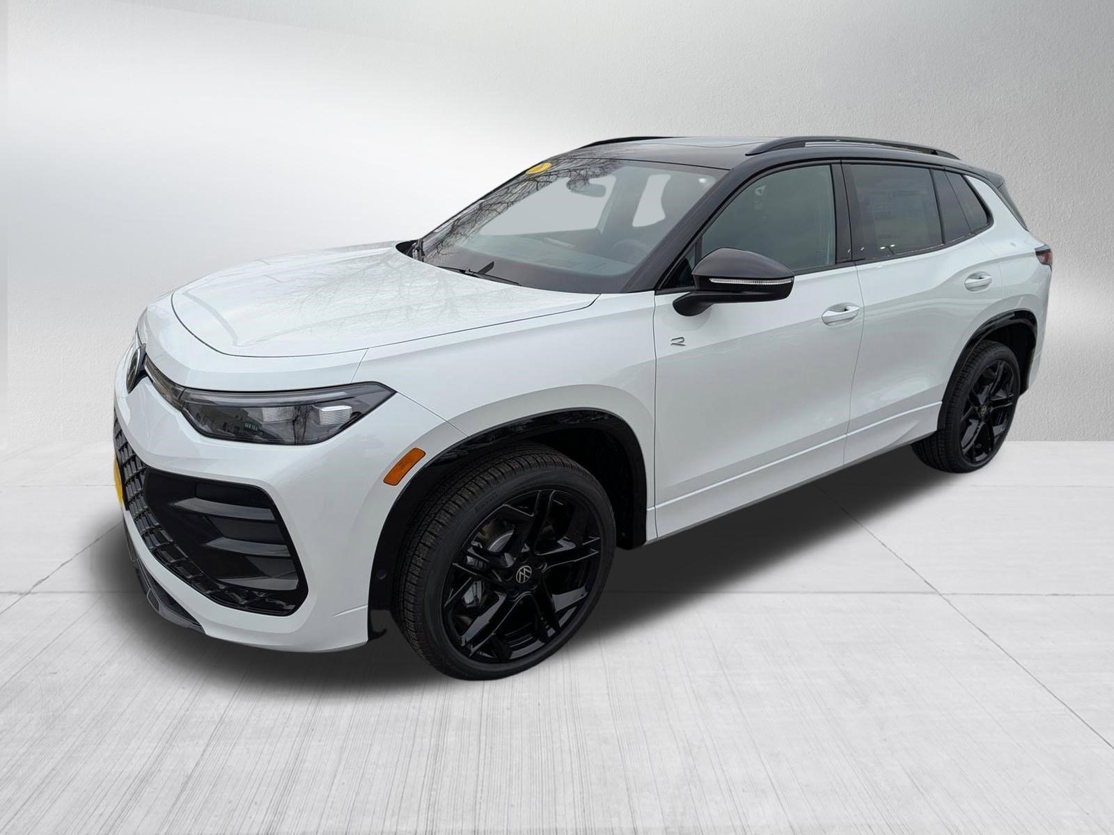 New 2026 Volkswagen Tiguan SE R-Line image 4