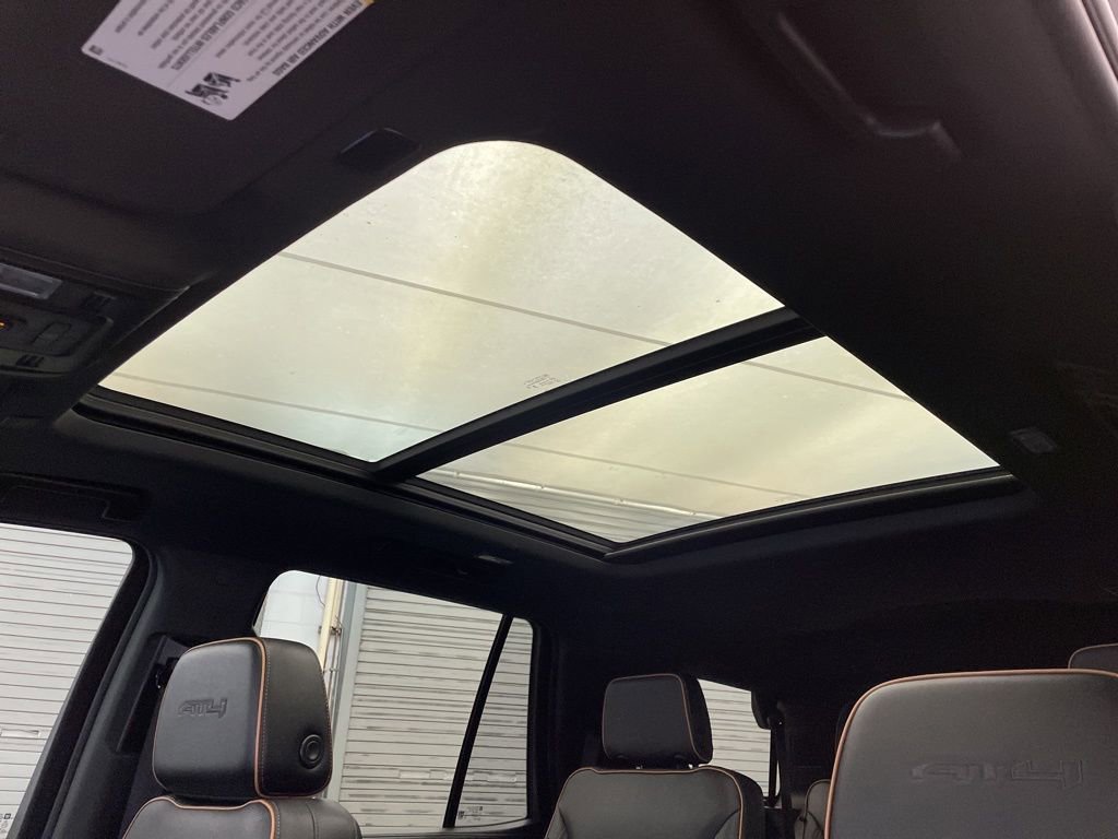 Used 2023 GMC Yukon AT4 image 20