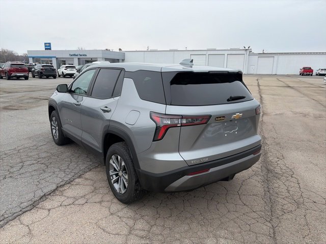 Used 2025 Chevrolet Equinox LT image 4