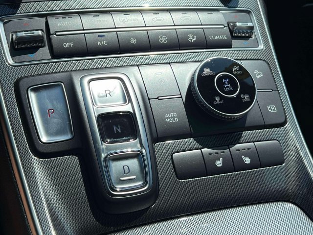 Used 2023 Hyundai Santa Fe SEL AWD/4WD image 32