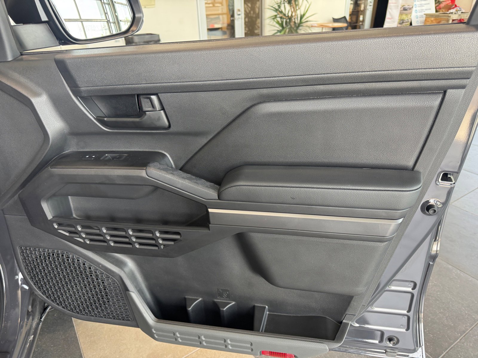 Certified 2025 Toyota Tacoma SR5 image 16