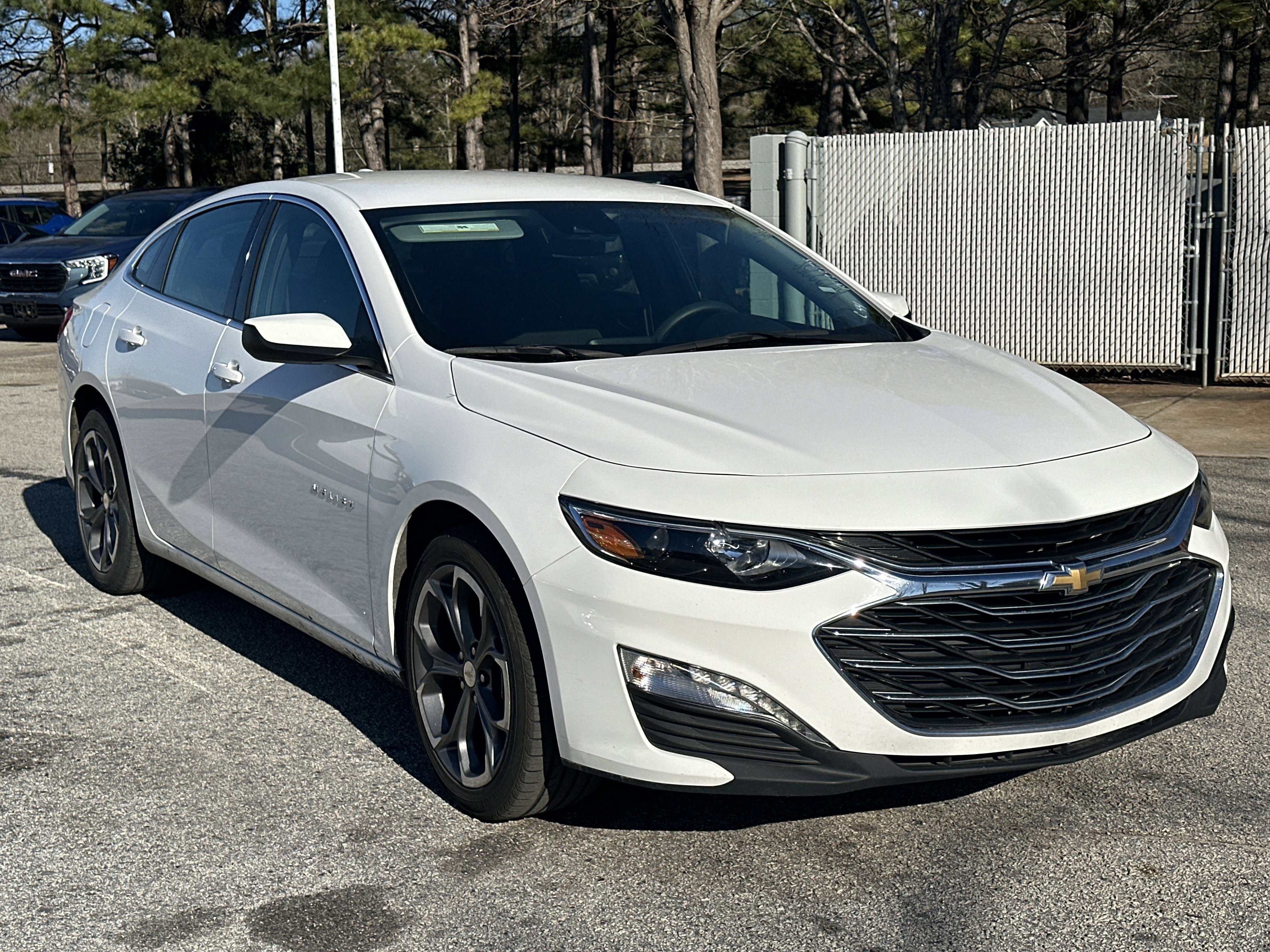 Used 2024 Chevrolet Malibu LT image 3