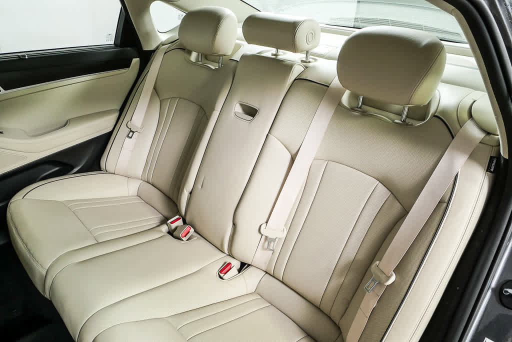 Used 2018 Genesis G80 3.8 w/ Option Group 03 image 19