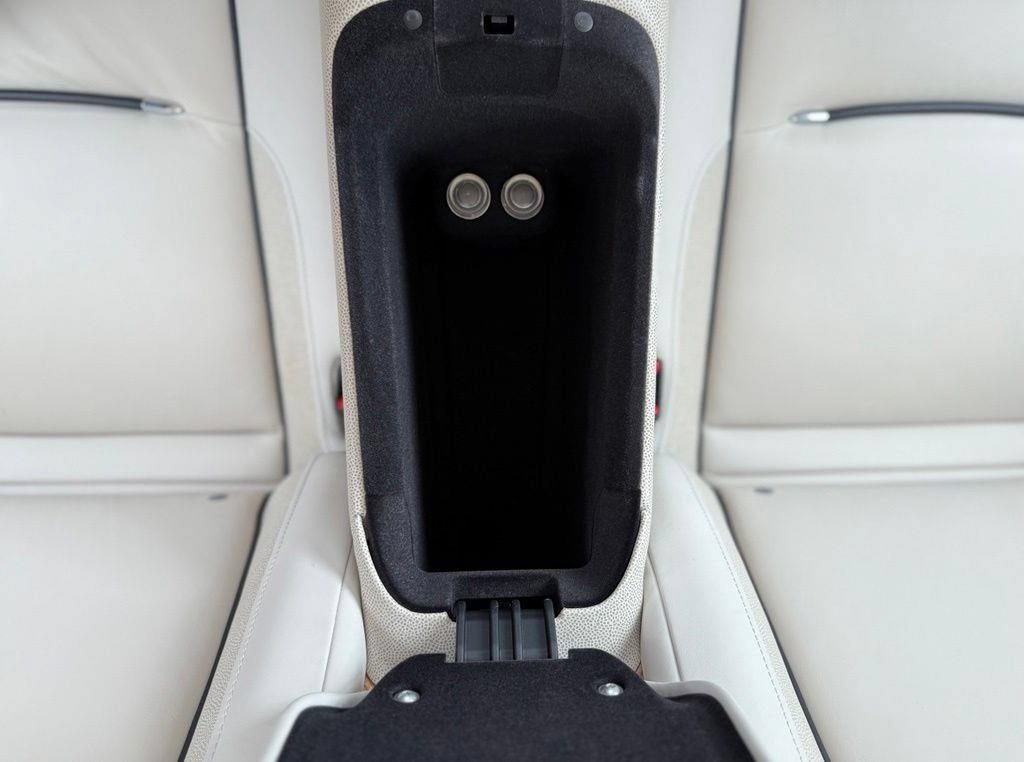 Used 2015 Rolls-Royce Wraith RWD image 43