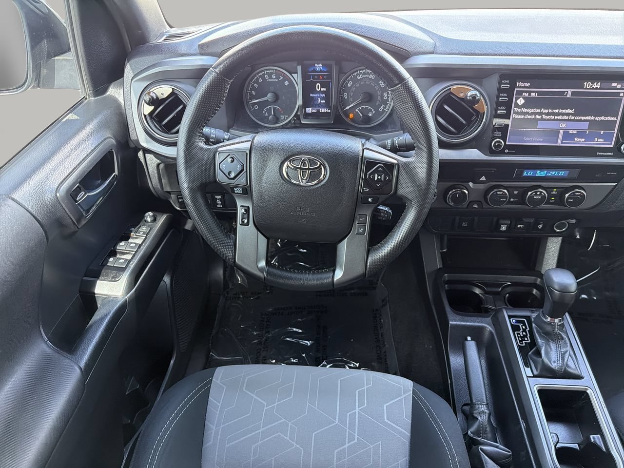Used 2022 Toyota Tacoma TRD Off-Road AWD/4WD image 13