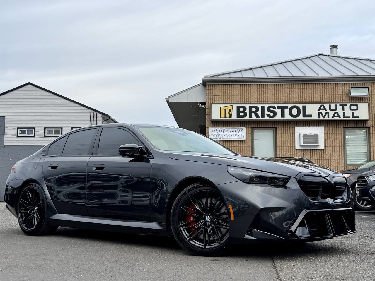 Used 2026 BMW M5 w/ Carbon Package image 9