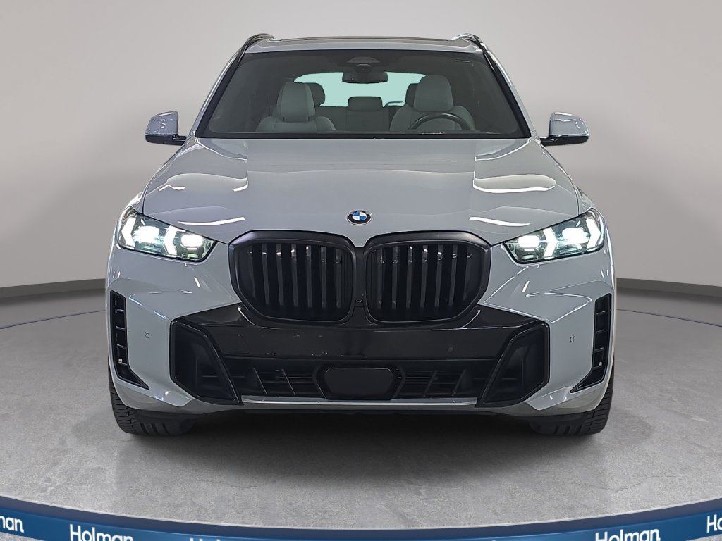 Certified 2024 BMW X5 sDrive40i w/ M Sport Package RWD image 3