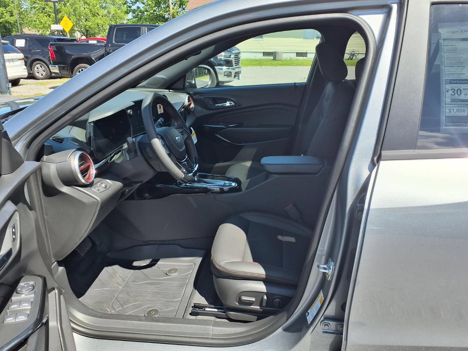 New 2026 Chevrolet Trax RS FWD image 21