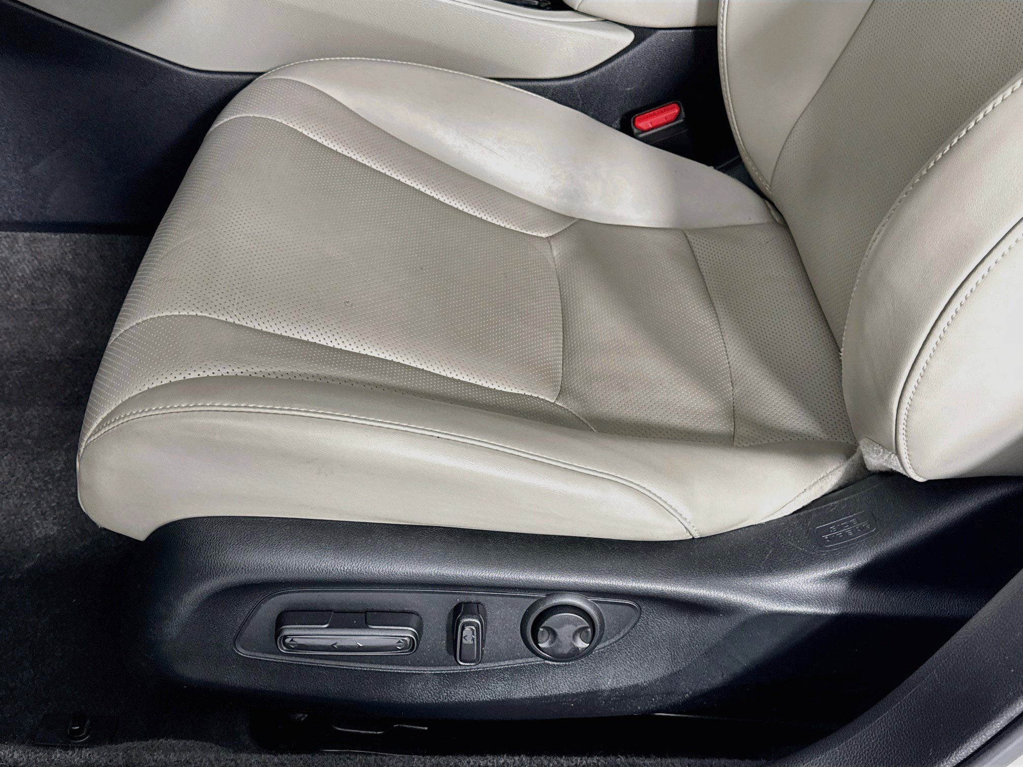Used 2024 Honda Accord EX-L image 18