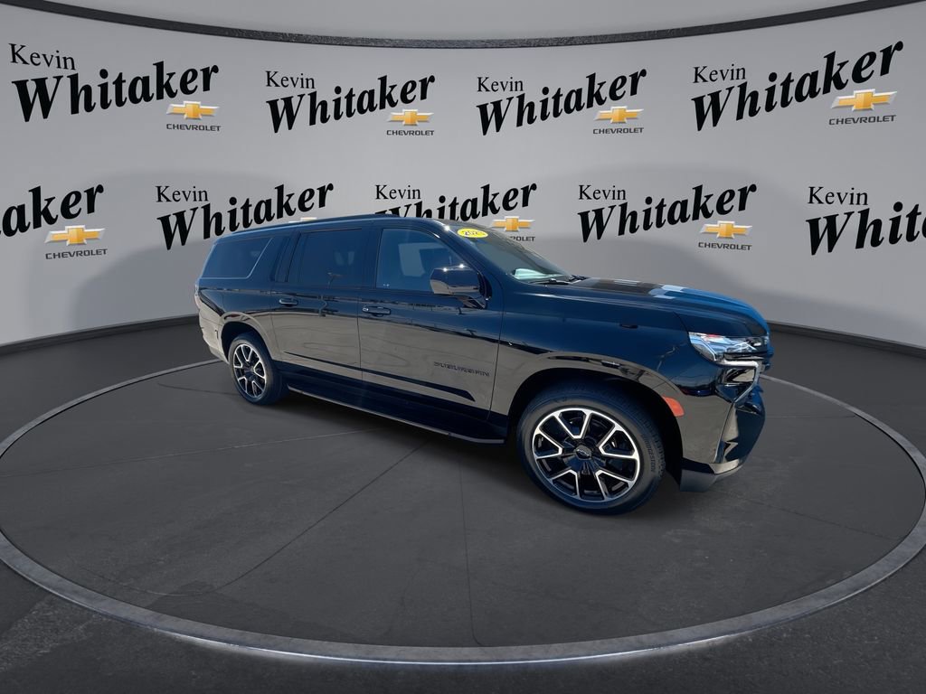 Used 2023 Chevrolet Suburban RST AWD/4WD image 2