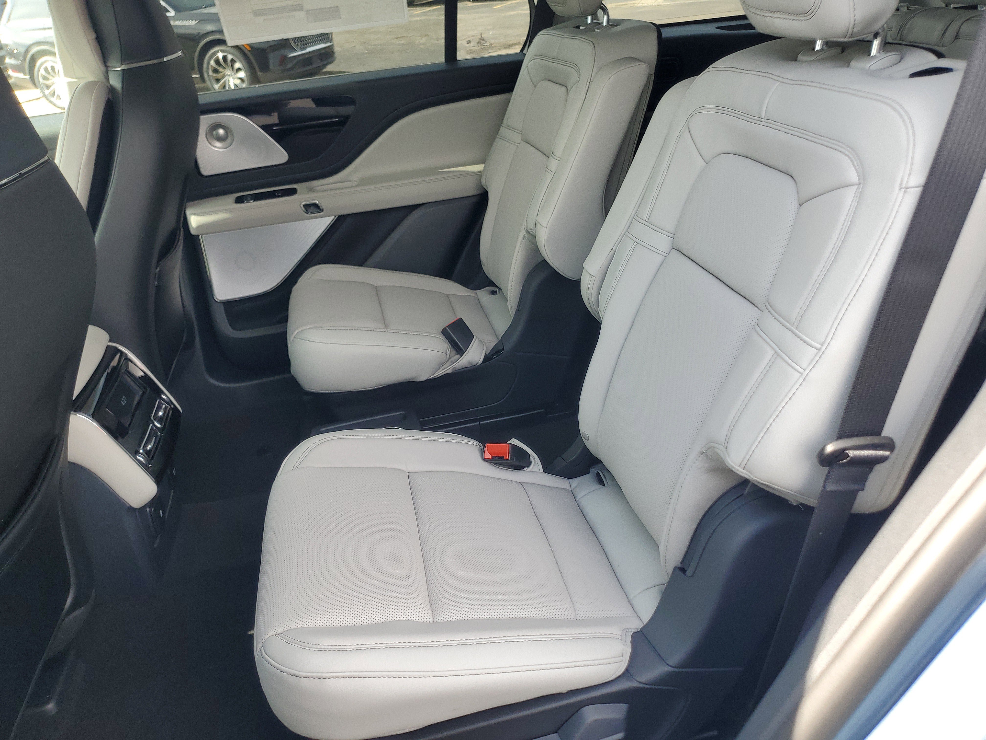 New 2026 Lincoln Aviator Reserve image 26