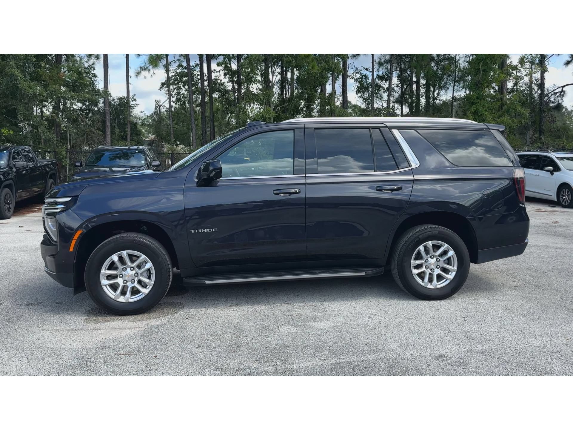 Certified 2025 Chevrolet Tahoe LT RWD image 5