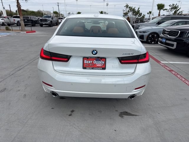 New 2026 BMW 330i Sedan w/ Convenience Package RWD image 5