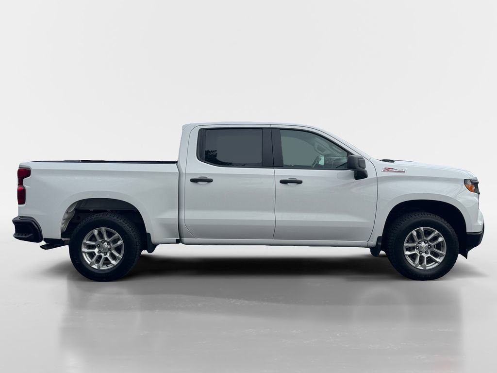 Used 2024 Chevrolet Silverado 1500 W/T w/ WT Value Package AWD/4WD image 3