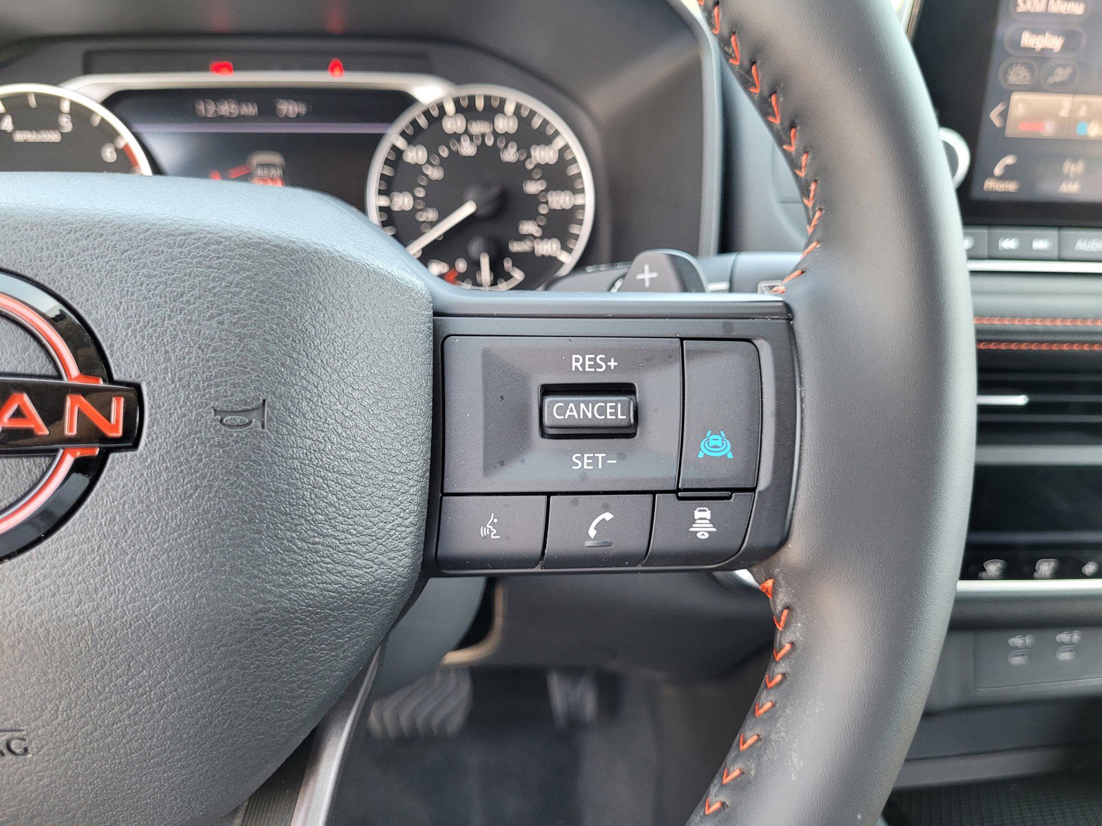Used 2025 Nissan Rogue SV AWD/4WD image 23