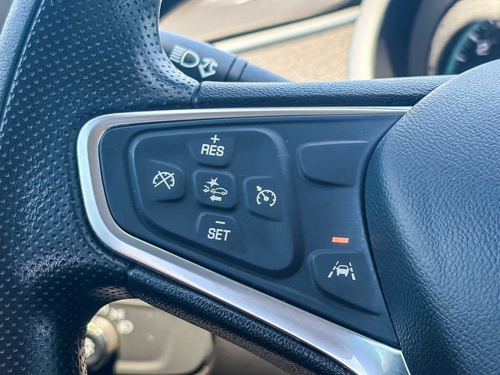 Used 2022 Chevrolet Malibu LS FWD image 30