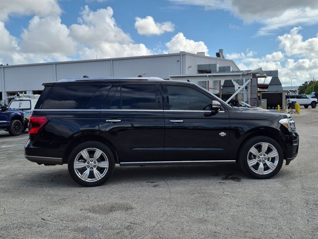 Used 2022 Ford Expedition King Ranch RWD image 4