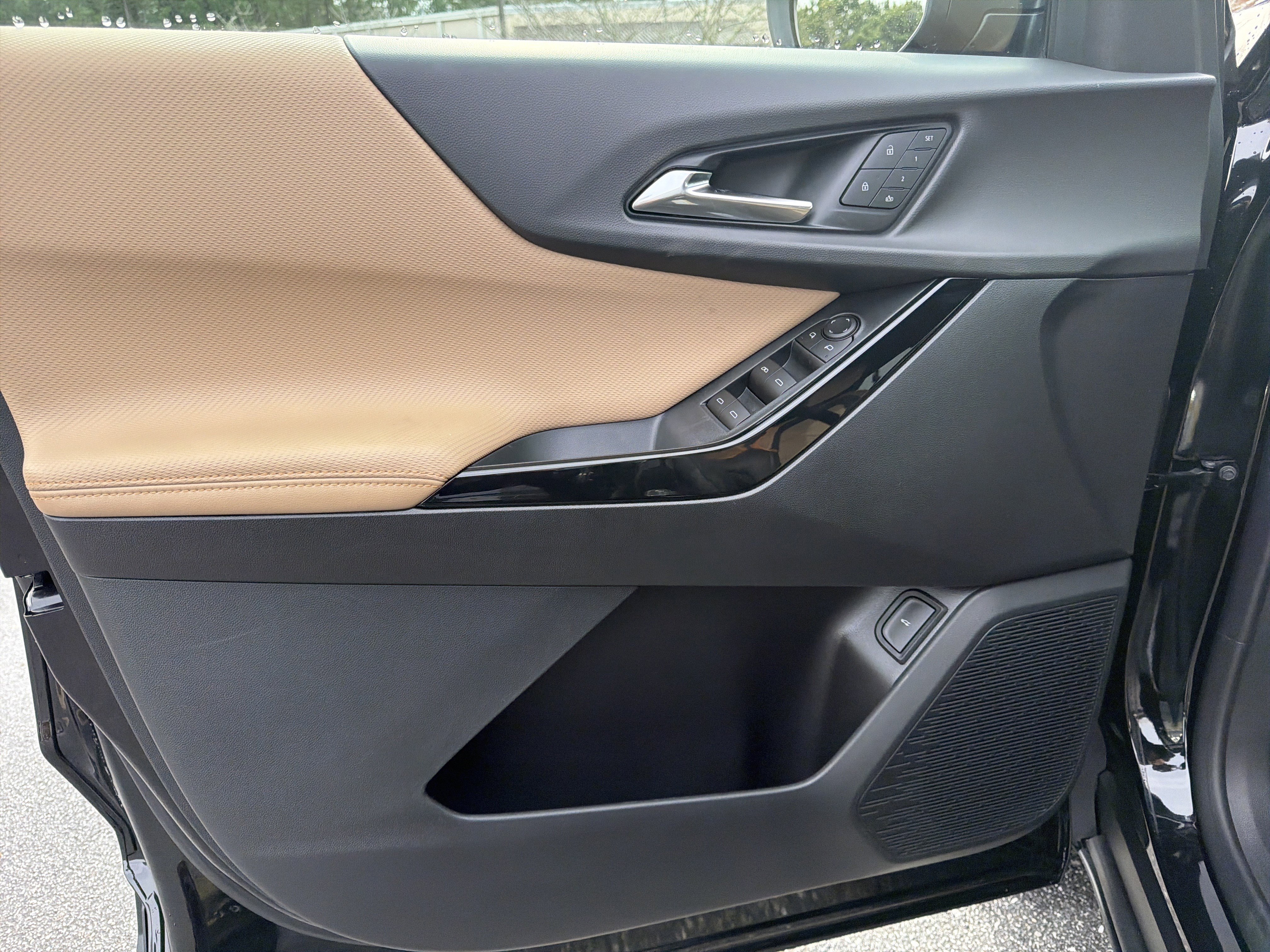 New 2026 Chevrolet Equinox ACTIV w/ Convenience Package III image 10