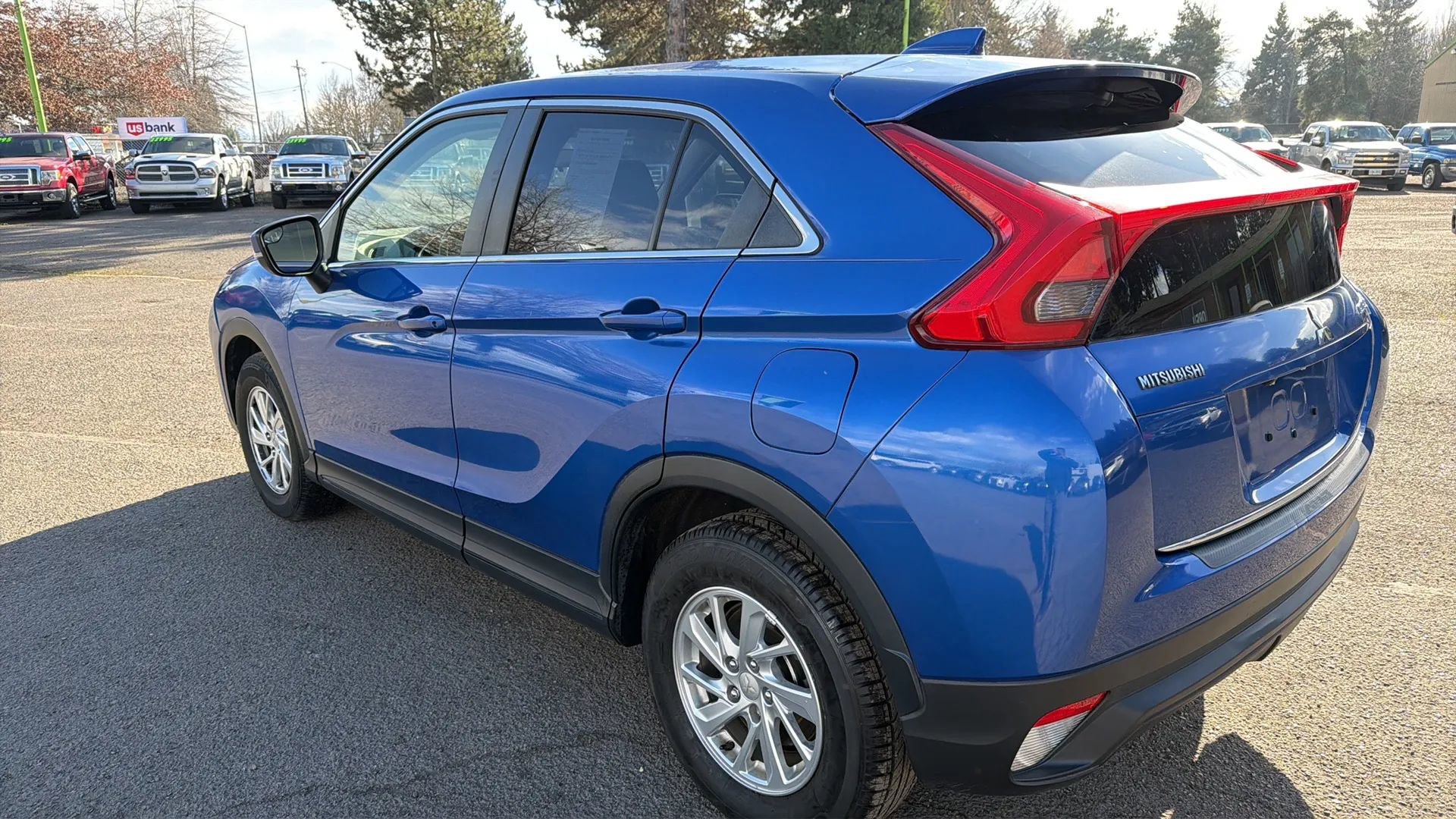 Used 2018 Mitsubishi Eclipse Cross ES FWD image 5