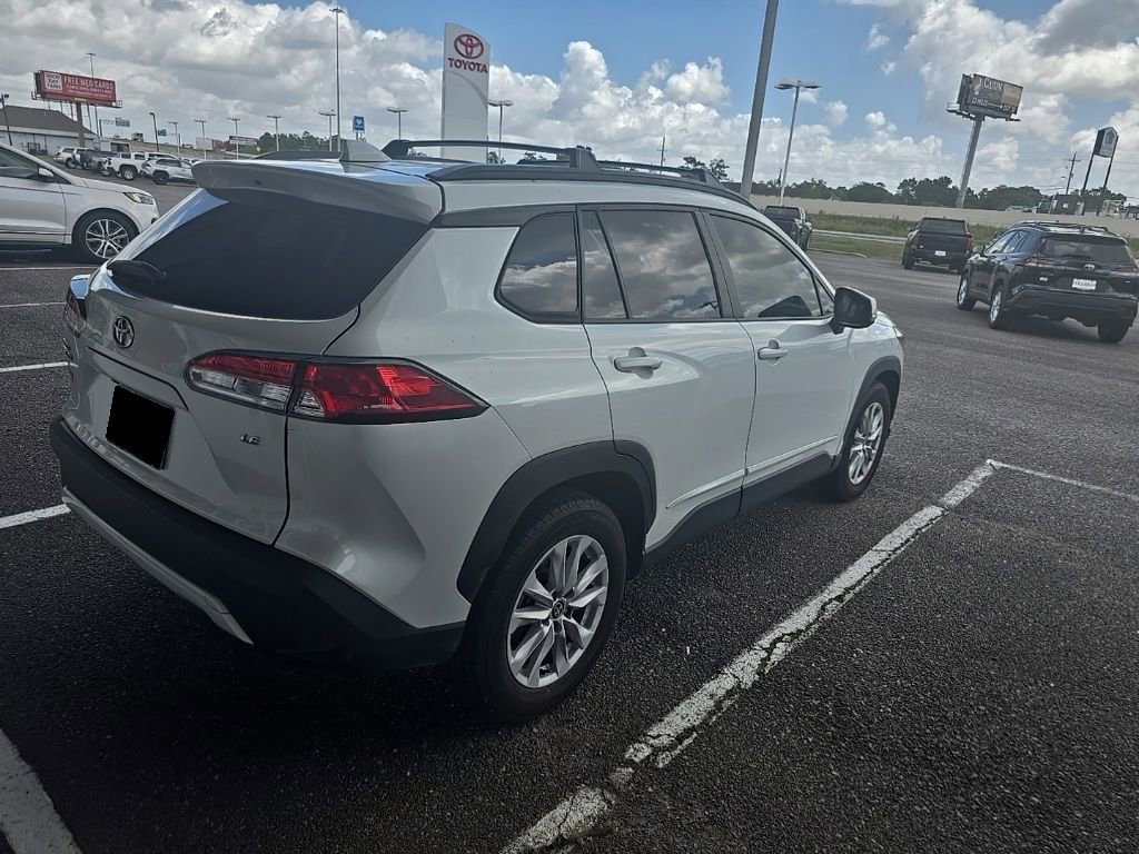Used 2022 Toyota Corolla Cross LE image 4