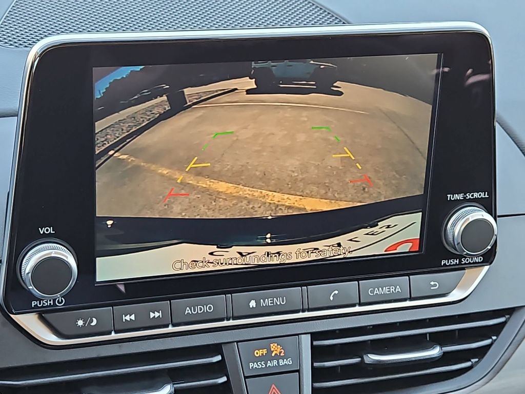Used 2025 Nissan Altima 2.5 SV FWD image 18