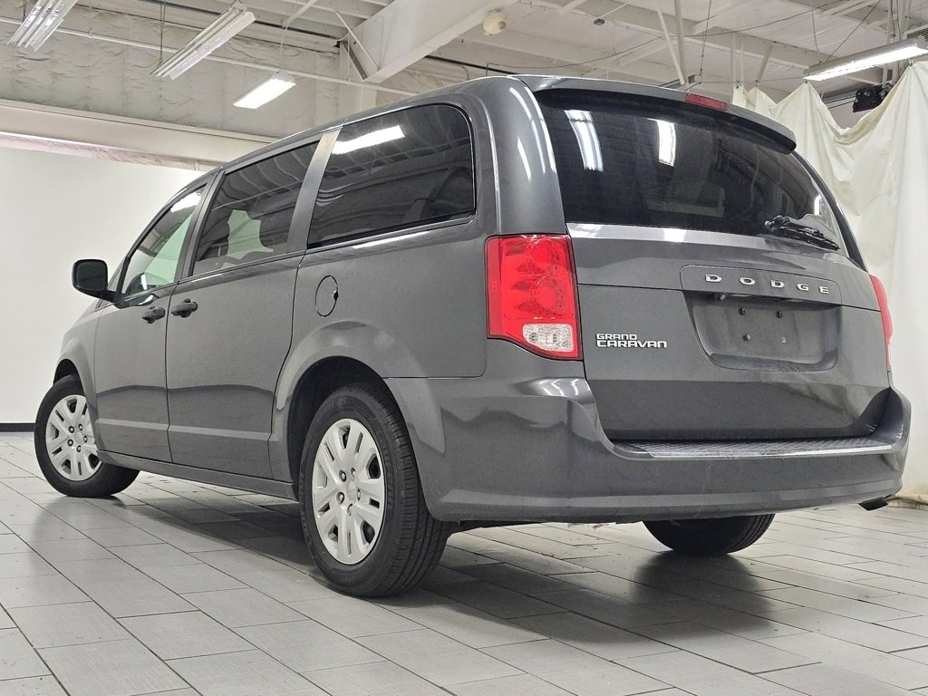 Used 2019 Dodge Grand Caravan SE w/ UConnect Hands-Free Group image 13