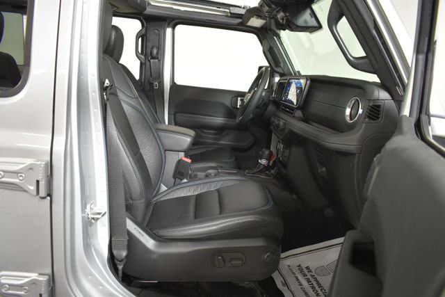 Used 2024 Jeep Wrangler High Altitude AWD/4WD image 36