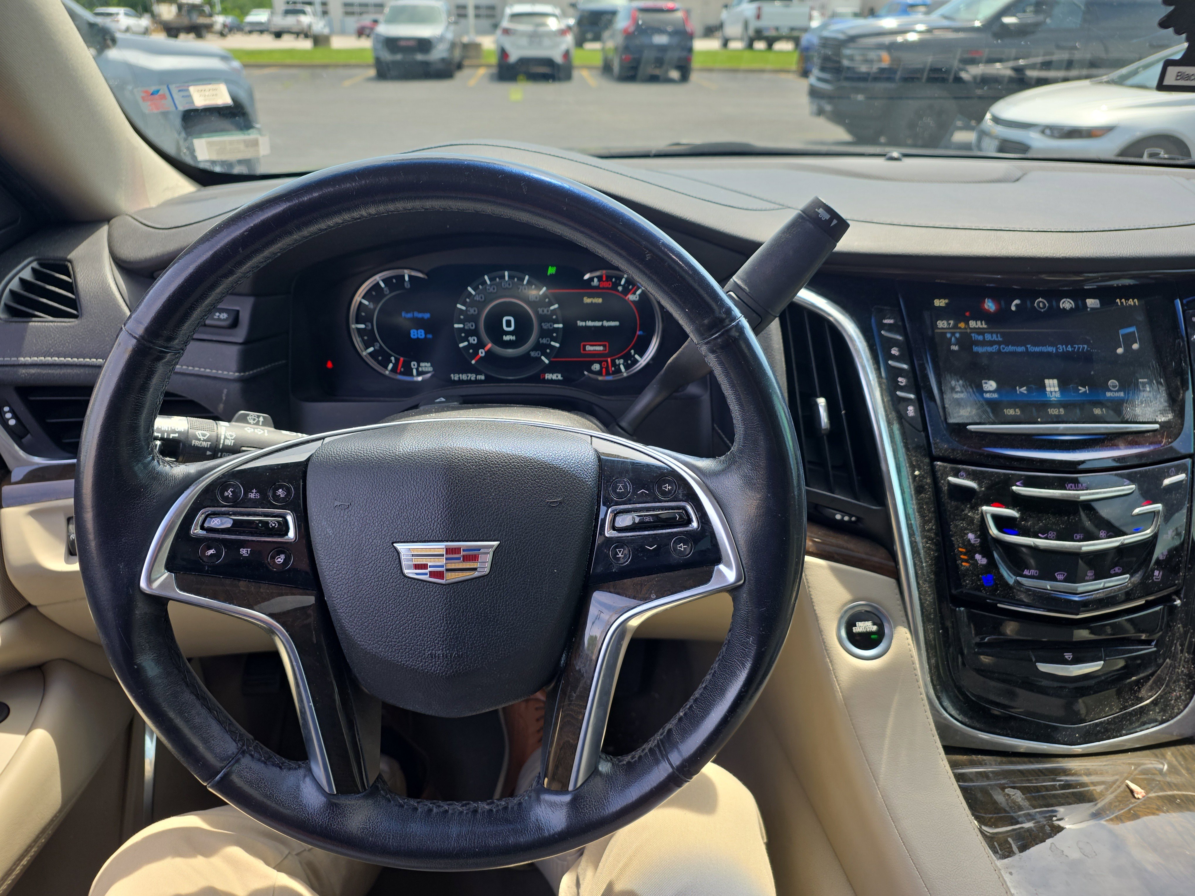 Used 2018 Cadillac Escalade Luxury AWD/4WD image 14