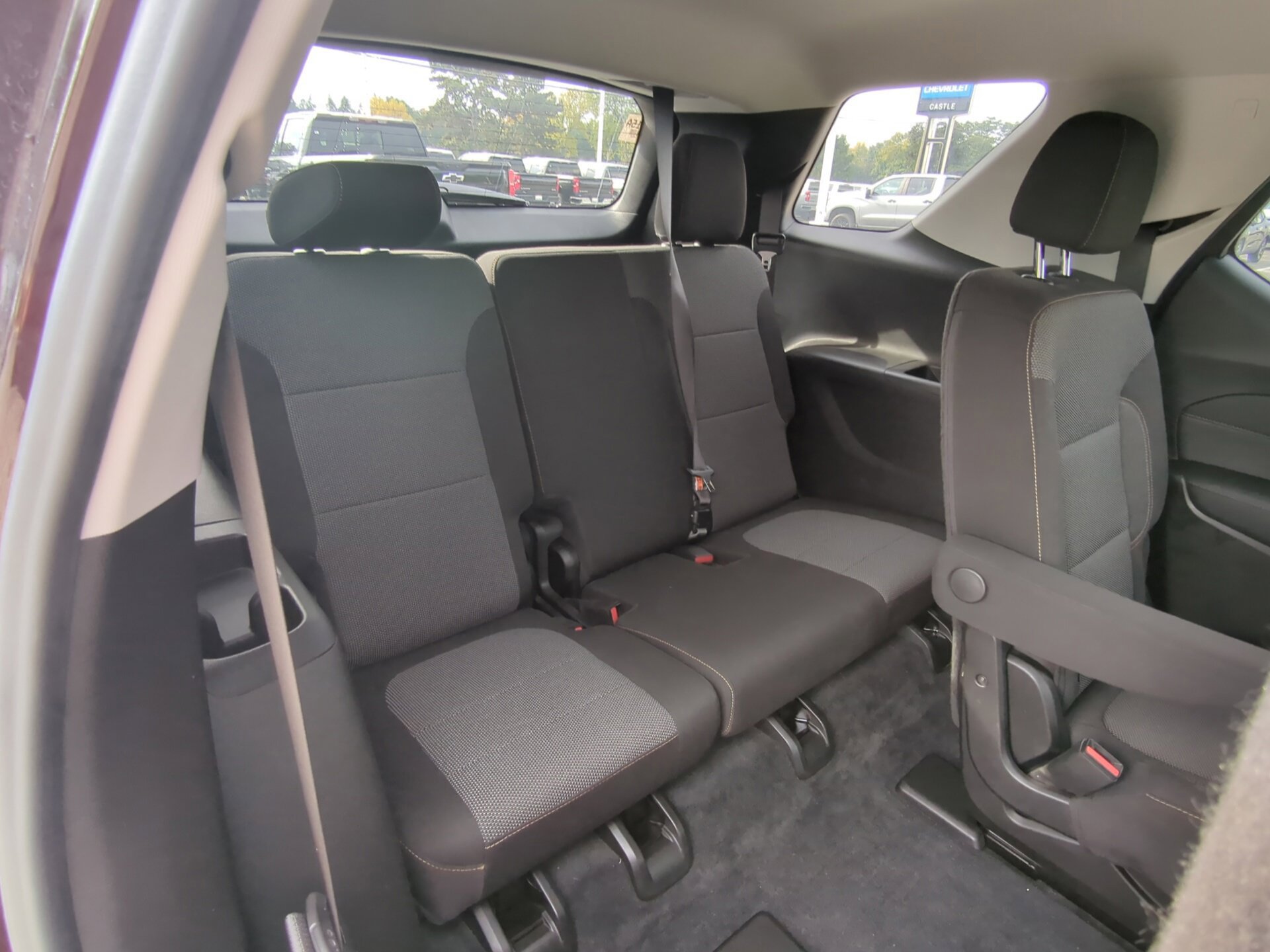 Used 2021 Chevrolet Traverse LT FWD image 23