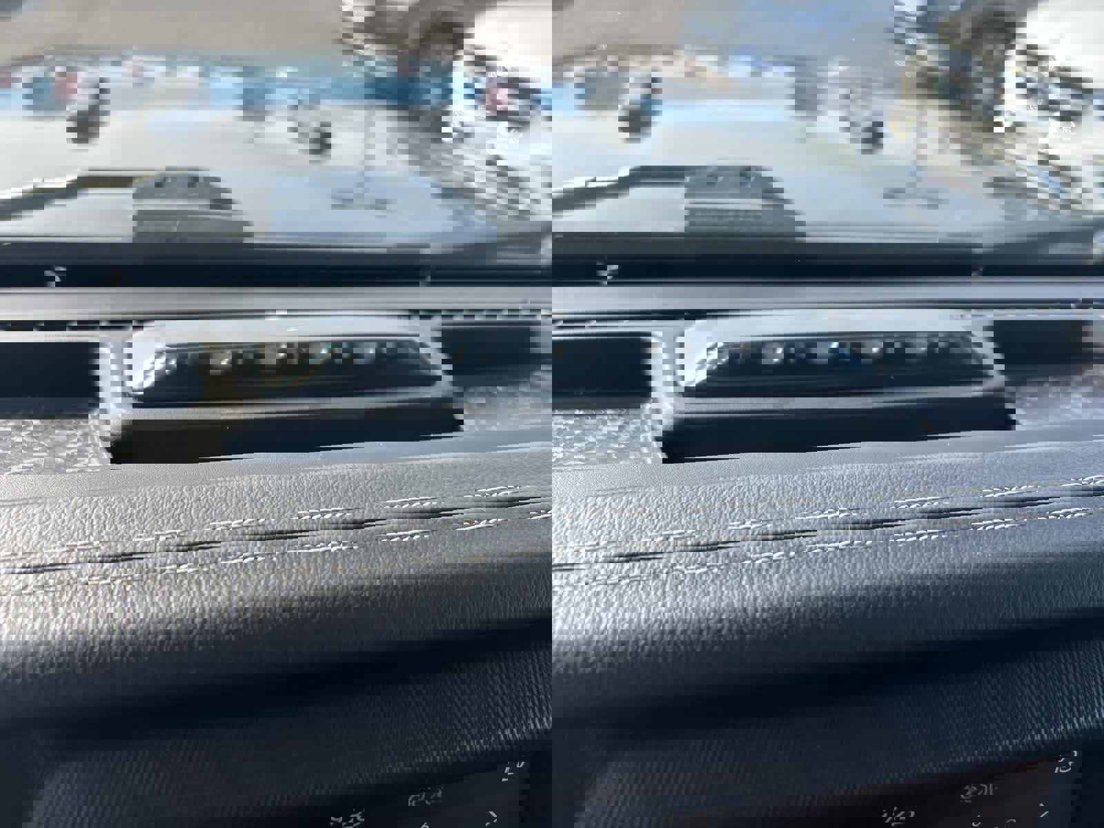 Used 2022 Jeep Wrangler Unlimited Sahara w/ Cold Weather Group image 39