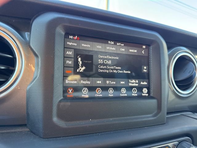 Used 2019 Jeep Wrangler Unlimited Sahara w/ LED Lighting Group image 20