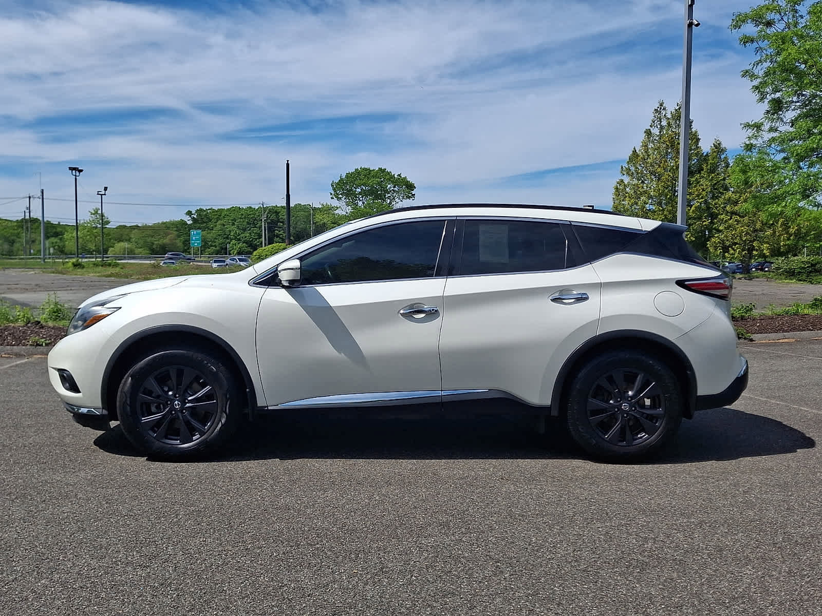 Used 2018 Nissan Murano SV w/ Premium Package FWD image 8