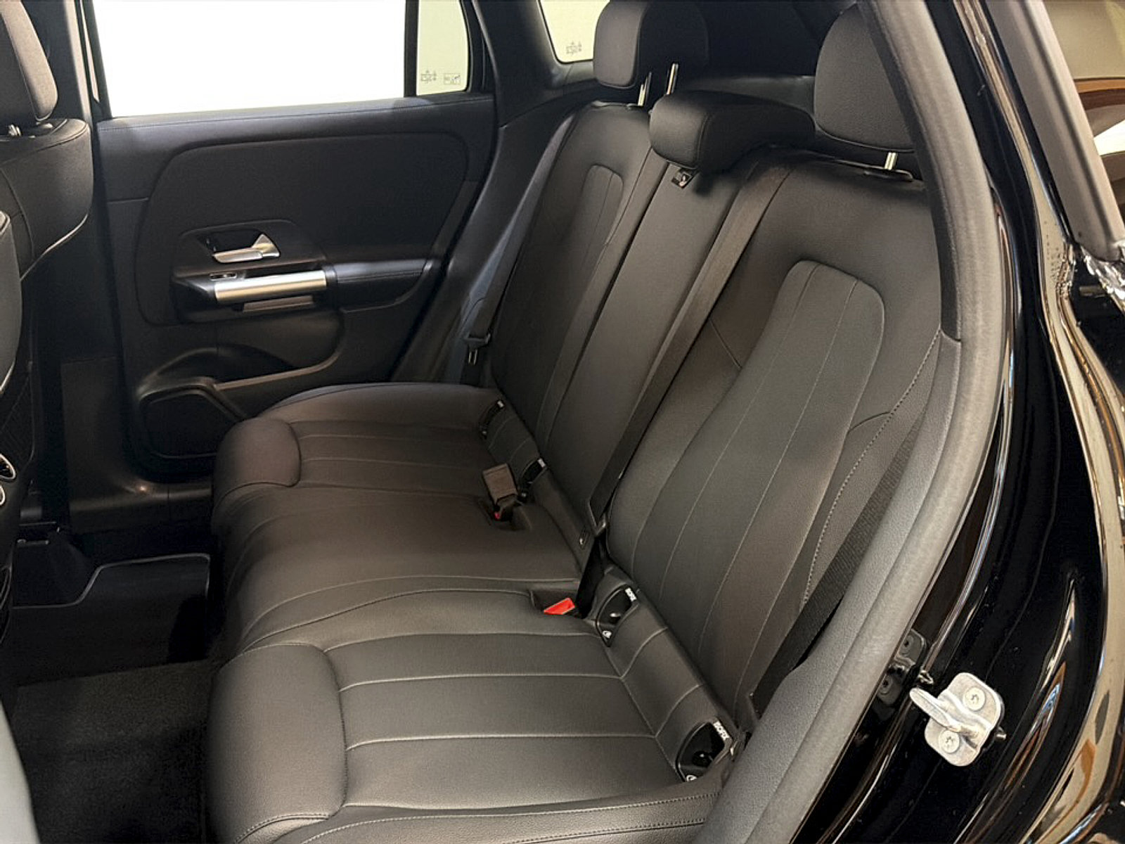 Certified 2025 Mercedes-Benz GLA 250 image 17