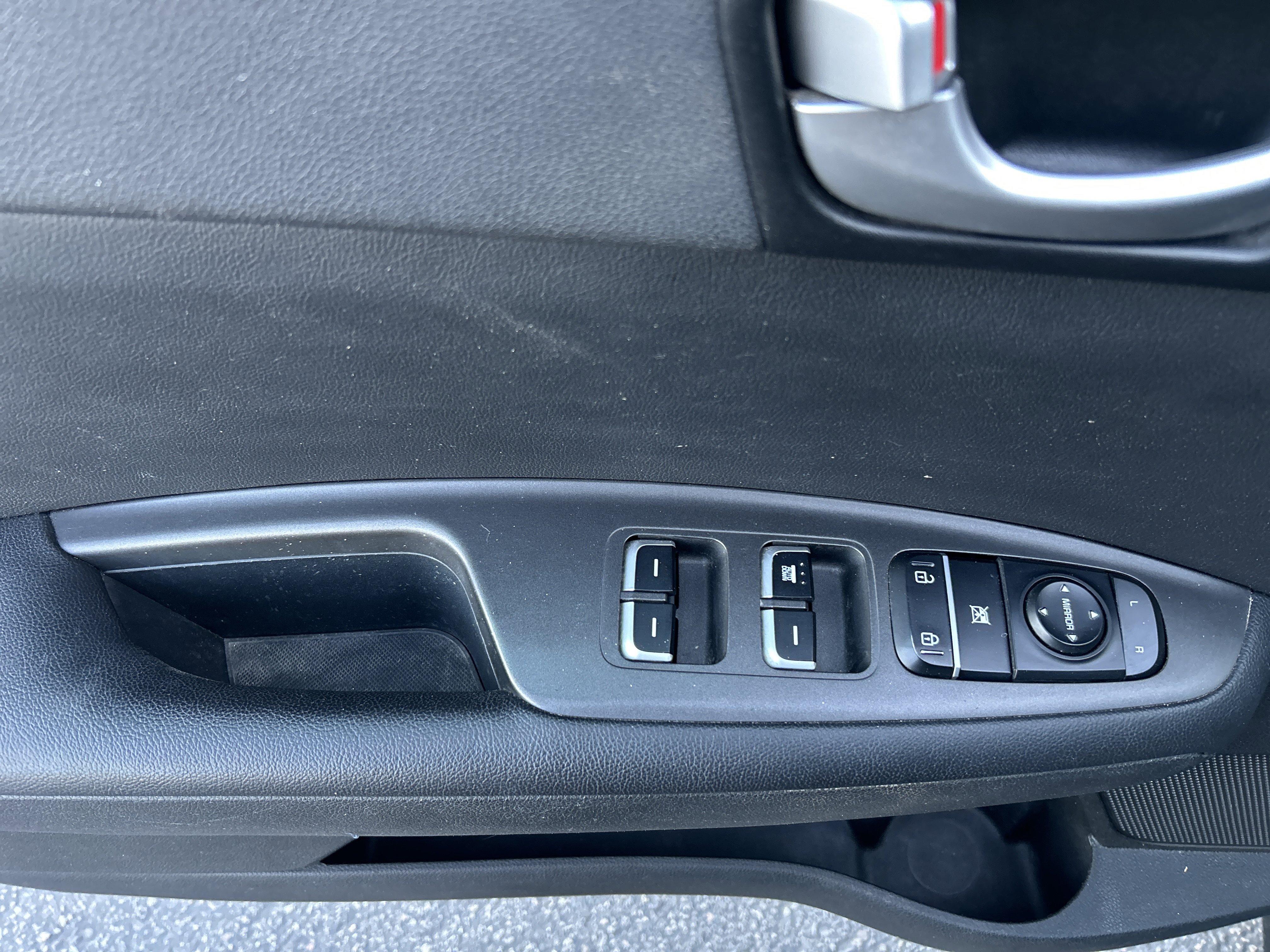 Used 2018 Kia Optima LX w/ 17" Alloy Wheels Package image 14